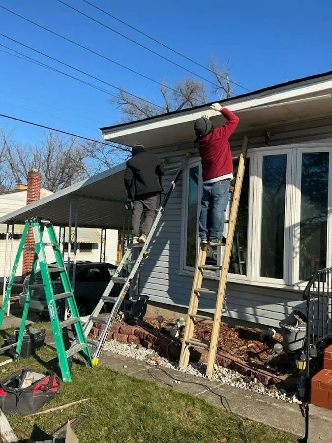 Restoration crew performing exterior repair in Groesbeck